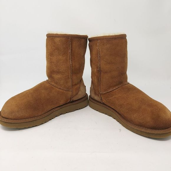 UGG Women's Classic Short II Suede Boots in Chestnut Brown 1016223 Size 5 - Picture 6 of 11